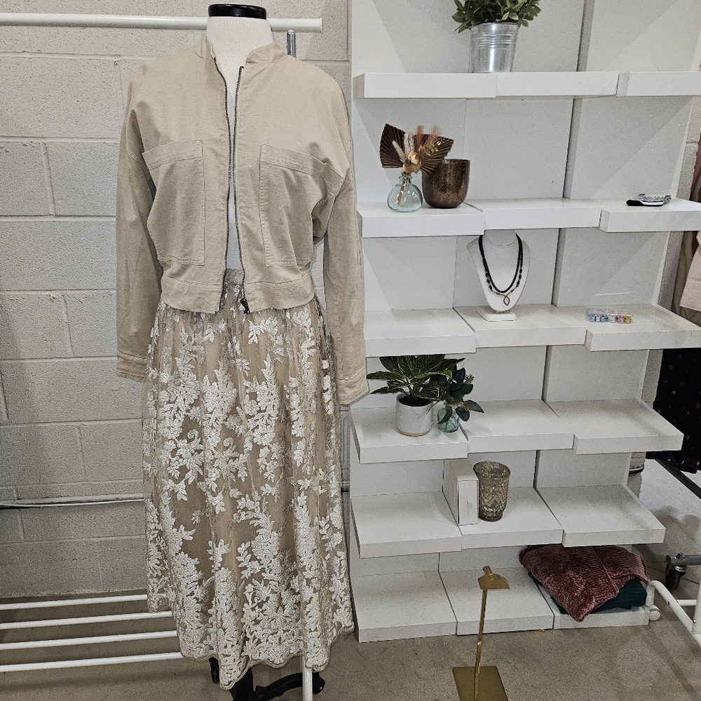 Lace Skirt With Elastic Waist